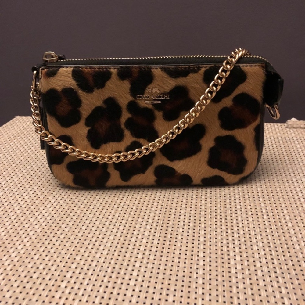 EUC Rare Coach nolita 19